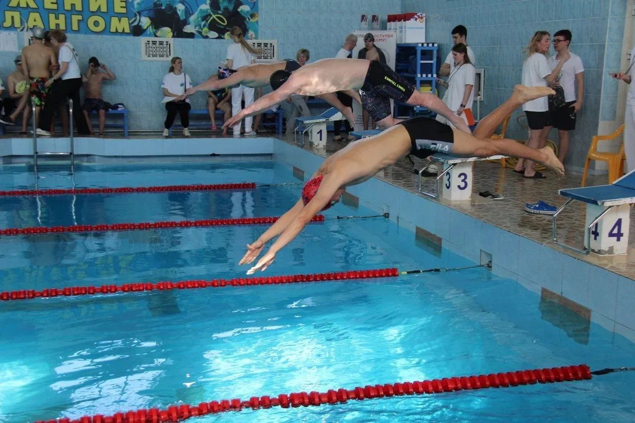 Сахалинские пловцы завоевали 13 медалей на чемпионате и первенстве ДФО Сахалинские пловцы завоевали 13 медалей на чемпионате и первенстве ДФО