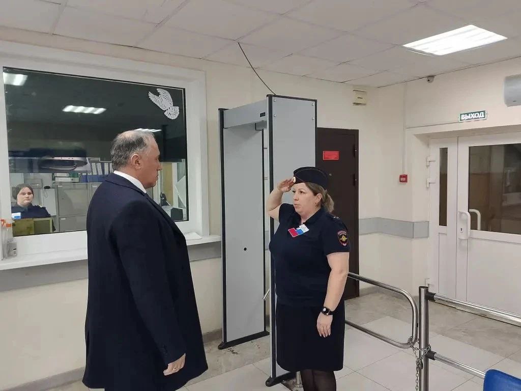 Руководство областного УМВД проверило работу полиции в Долинском районе Руководство областного УМВД проверило работу полиции в Долинском районе