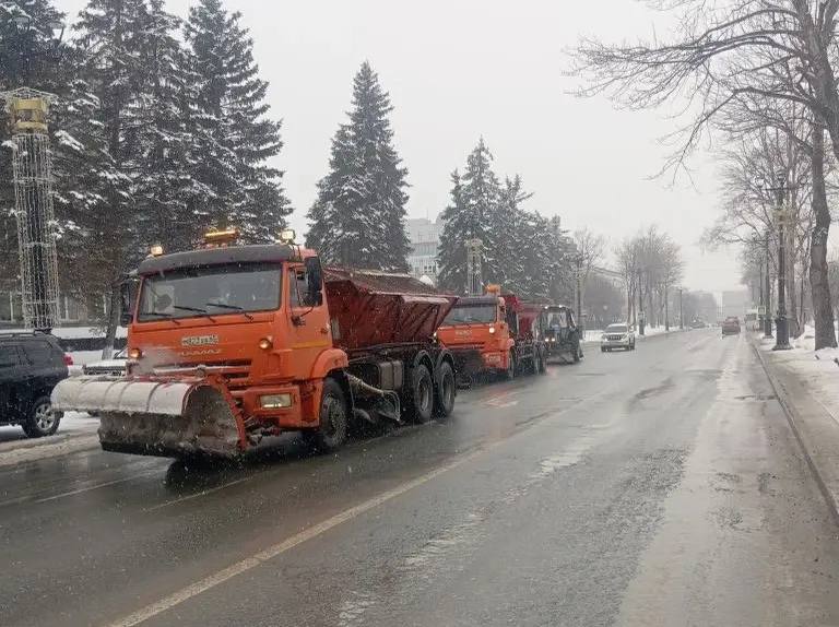 Сергей Надсадин: В городе весь день снегопад