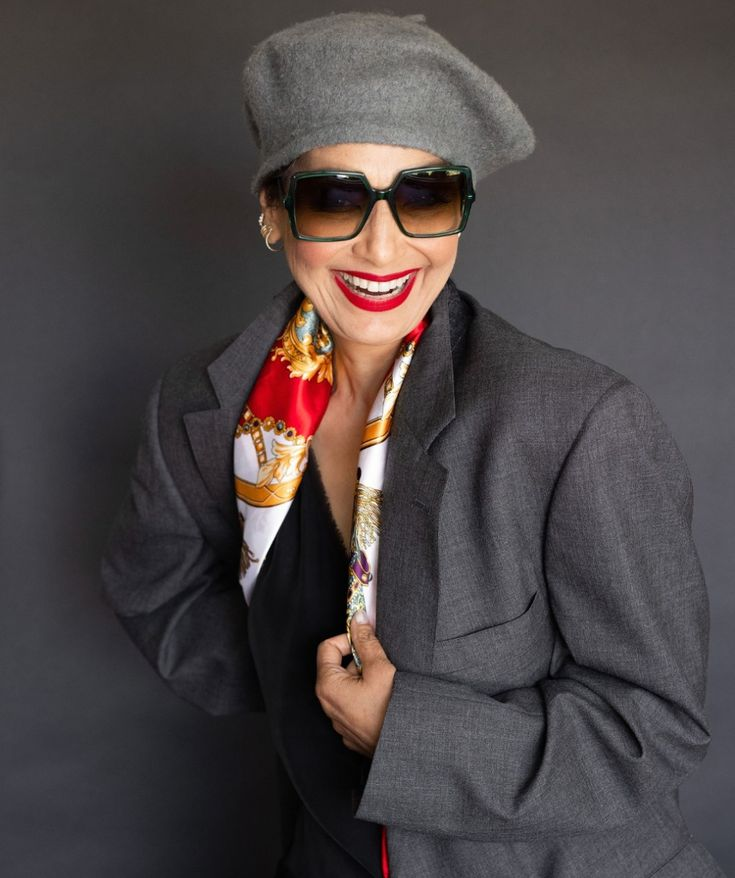 Как стильно обновить гардероб: весенние береты для женщин 50+