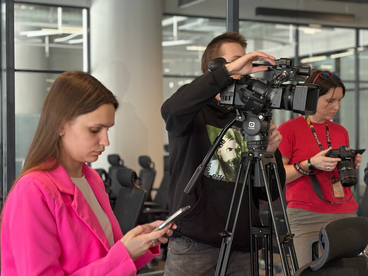 На Сахалине состоялся круглый стол «Цифровое детство без риска:как защитить сахалинских подростков от вовлечения в схему дропперства» На Сахалине состоялся круглый стол «Цифровое детство без риска:как защитить сахалинских подростков от вовлечения в схему дропперства»