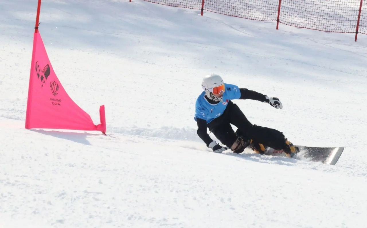 Сильнейшие сноубордисты Сахалина разыграли медали чемпионата области Сильнейшие сноубордисты Сахалина разыграли медали чемпионата области