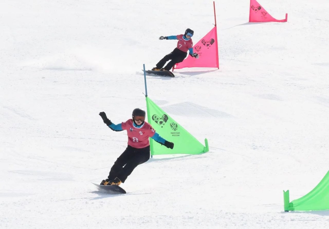 Сильнейшие сноубордисты Сахалина разыграли медали чемпионата области Сильнейшие сноубордисты Сахалина разыграли медали чемпионата области