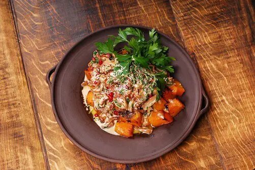 Мясной салат с тыквой и гранатом: идеальное сочетание вкусов