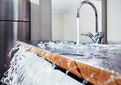 Как быстро и просто избавиться от засора в кухонной мойке