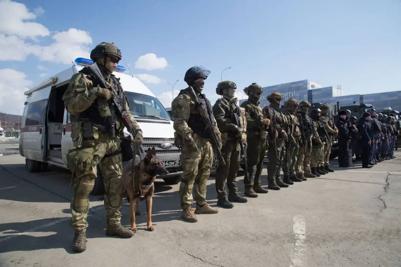 Под руководством оперативного штаба в Сахалинской области в порту «Пригородное» Корсаковского района прошли антитеррористические учения Под руководством оперативного штаба в Сахалинской области в порту «Пригородное» Корсаковского района прошли антитеррористические учения