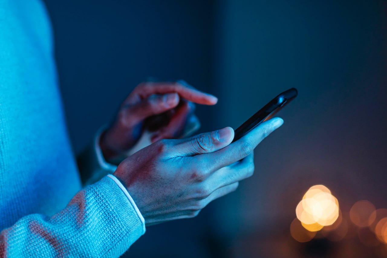 На Сахалине трое жителей потеряли более 6,6 млн рублей из-за мошенников