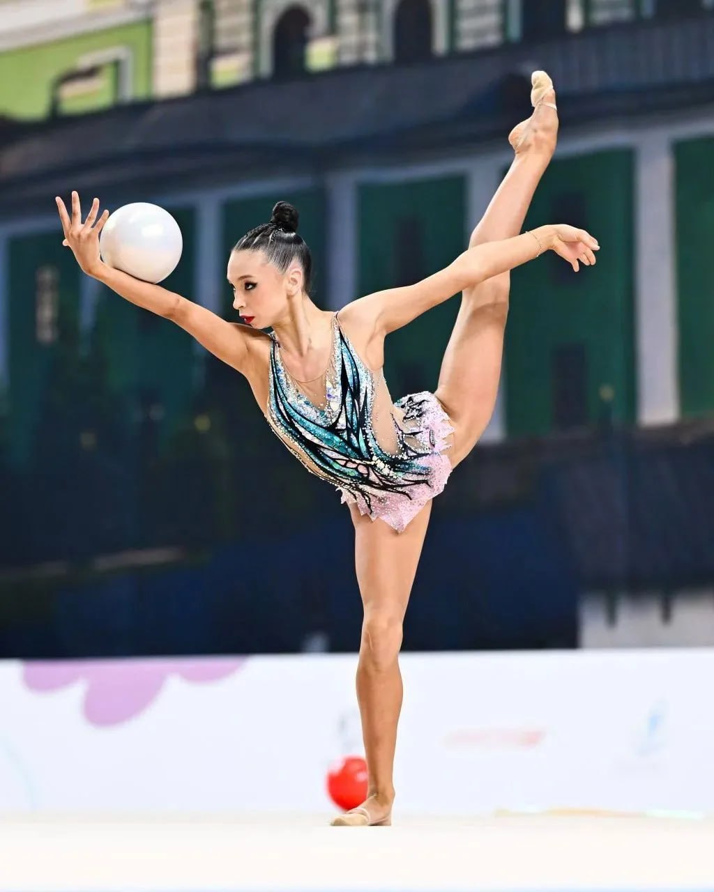 Сахалинская гимнастка Кира Яблочникова стала серебряным призером первенства России Сахалинская гимнастка Кира Яблочникова стала серебряным призером первенства России