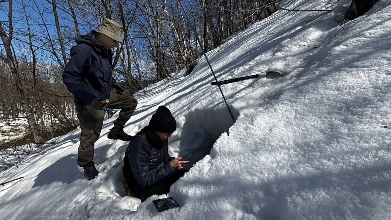 На юге Сахалина завершается сезон лавинной опасности На юге Сахалина завершается сезон лавинной опасности