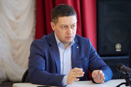 Вице-мэр Виталий Данилов встретился с жителями Березняков и Старорусского