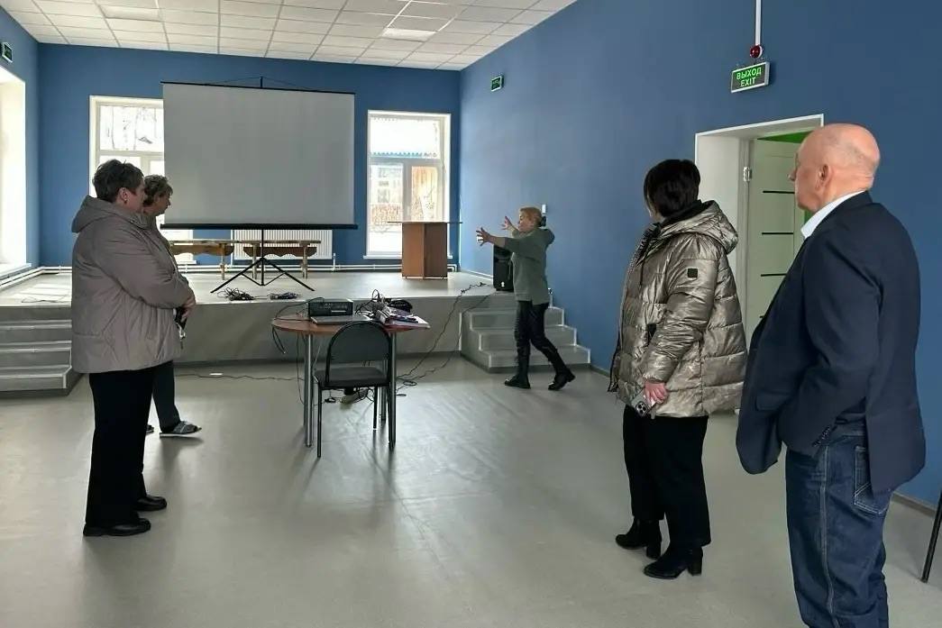 Александр Болотников с рабочей поездкой посетил Смирныховский район Александр Болотников с рабочей поездкой посетил Смирныховский район