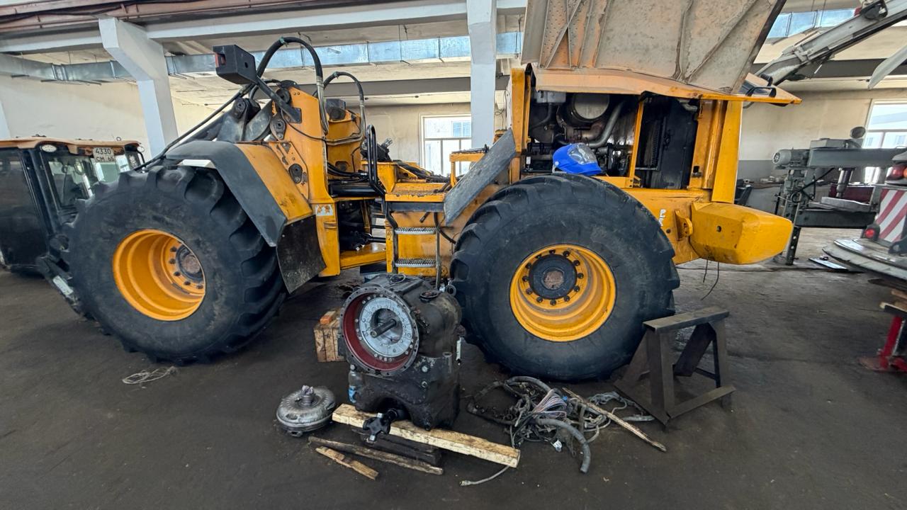 В ремонтно-механических мастерских совхоза «Южно-Сахалинский» кипит работа: специалисты готовят сельхозтехнику к предстоящему сезону В ремонтно-механических мастерских совхоза «Южно-Сахалинский» кипит работа: специалисты готовят сельхозтехнику к предстоящему сезону