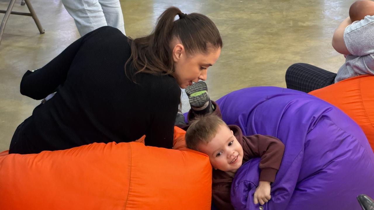 Сегодня, во Всероссийский день беременных, в южно-сахалинской арт-резиденции «Маяк» прошёл праздник в рамках регионального проекта «Счастливое материнство» Сегодня, во Всероссийский день беременных, в южно-сахалинской арт-резиденции «Маяк» прошёл праздник в рамках регионального проекта «Счастливое материнство»