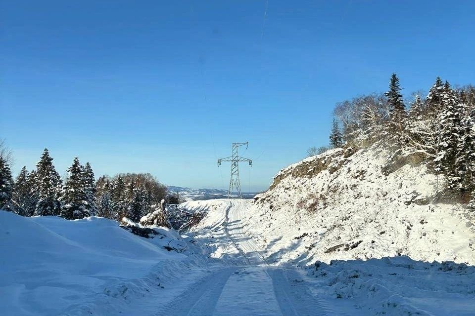 Плавка гололёда на ЛЭП: сахалинские энергетики предотвратили обрыв проводов