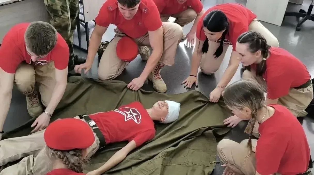 Команда «Спецназ Восток» стала победителем военно-патриотической игры «Зарница 2.0» Команда «Спецназ Восток» стала победителем военно-патриотической игры «Зарница 2.0»