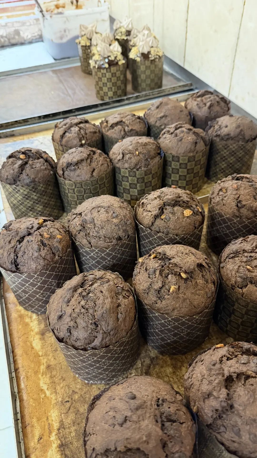 Четверг, пятница, и часть субботы на Страстной неделе станут самыми напряжёнными днями для островных кондитеров Четверг, пятница, и часть субботы на Страстной неделе станут самыми напряжёнными днями для островных кондитеров