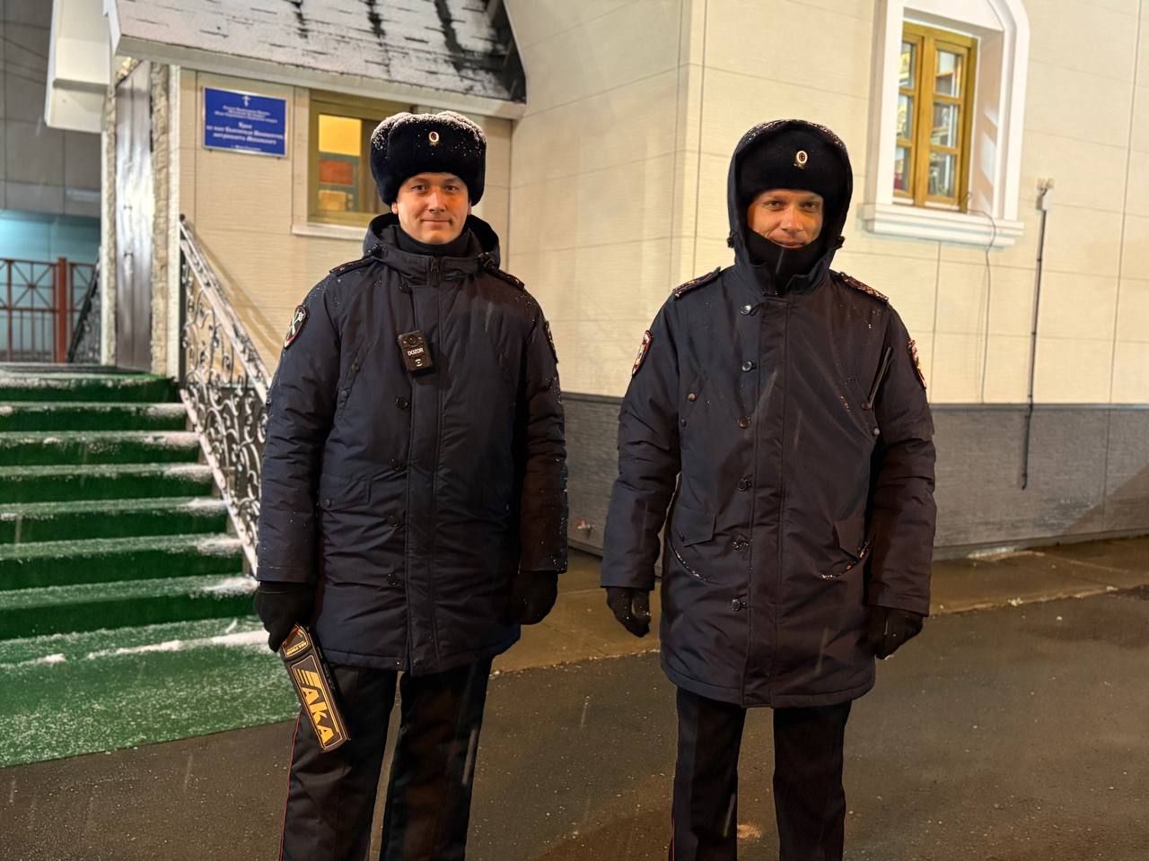 Сотрудники Сахалинской полиции обеспечили охрану общественного порядка во время празднования Пасхи Сотрудники Сахалинской полиции обеспечили охрану общественного порядка во время празднования Пасхи