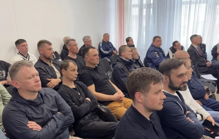 Многодетному ветерану СВО помогут найти работу и получить арендное жилье