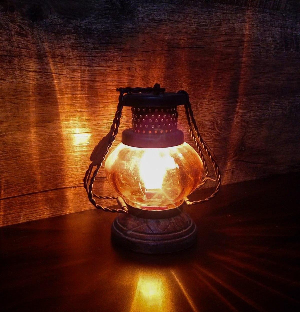 Восемь районов Сахалина на время останутся без света 15 апреля