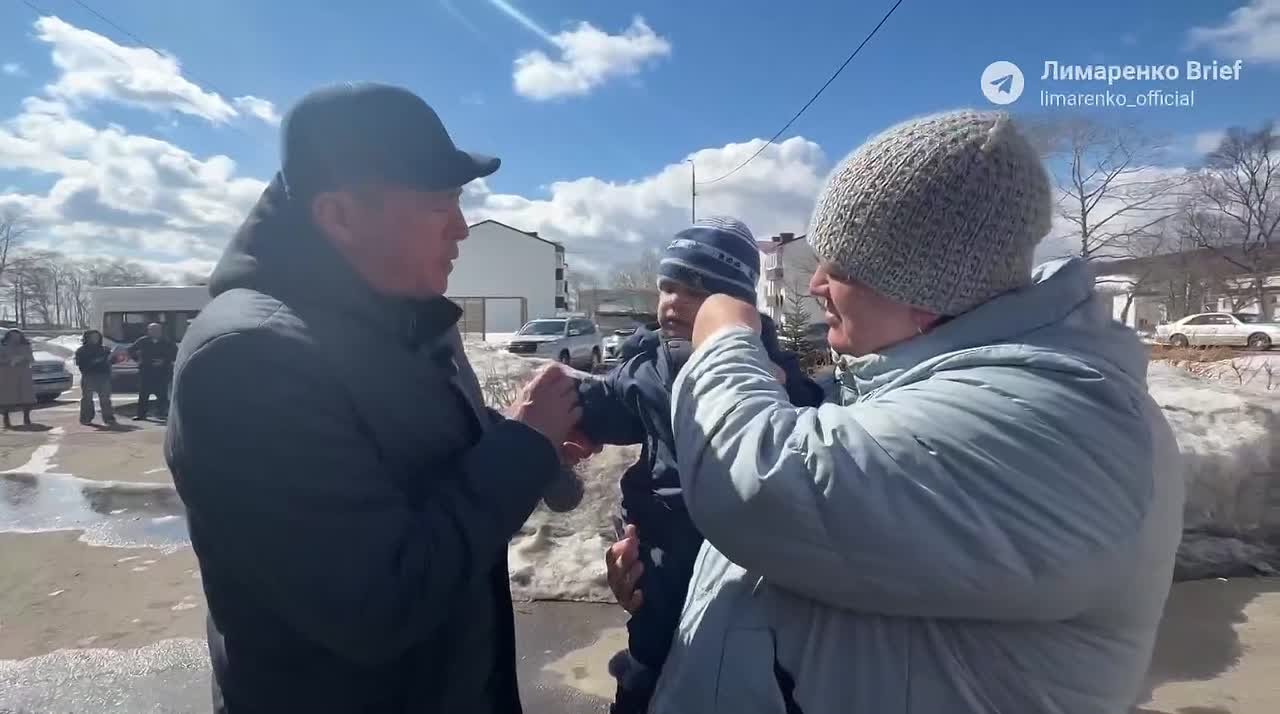 Валерий Лимаренко: Заехал во двор по улице Милютина, 4а-4б