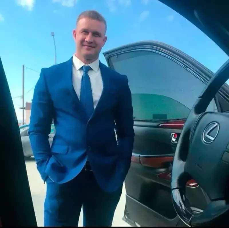 На Сахалине разыскивают должника по алиментам на Lexus