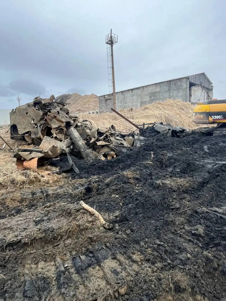 В порт-ковше Чехова приступили к утилизации утонувшего судна В порт-ковше Чехова приступили к утилизации утонувшего судна