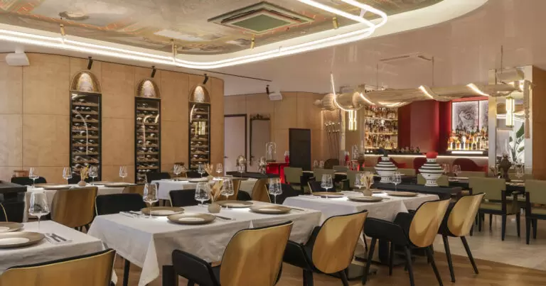 В Зарядье распахнул двери ресторан «Машенька»