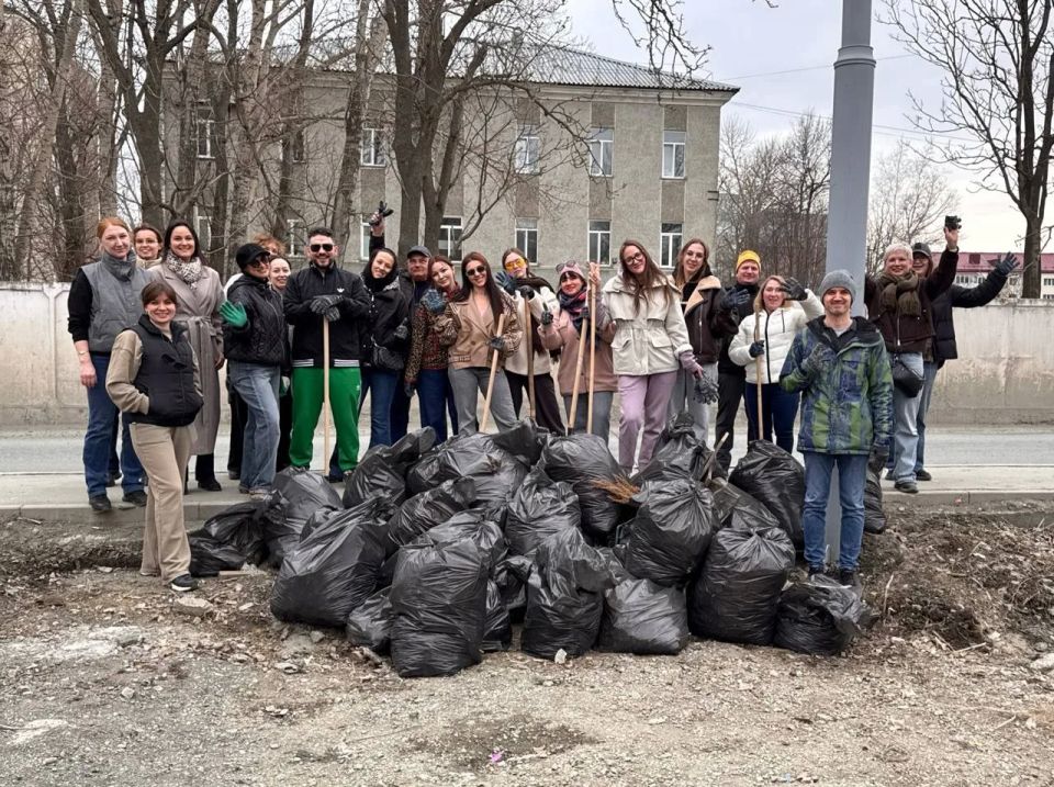 ����� 1500 ������ ������ ������� � ����-���������� � ������ ������� ��������