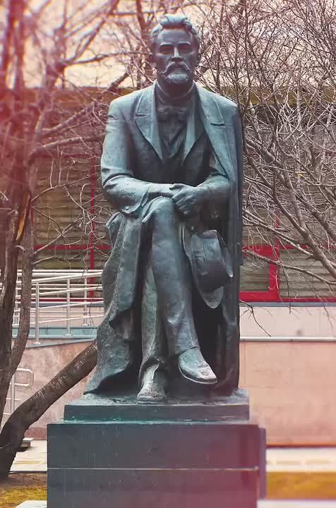 18 ������ - ���� ���������� � ������������ ����