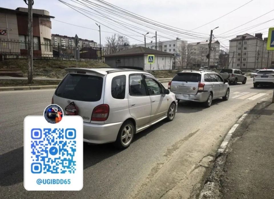 61-летняя водитель Toyota Corolla Spassio не выдержала дистанцию и врезалась в другой автомобиль