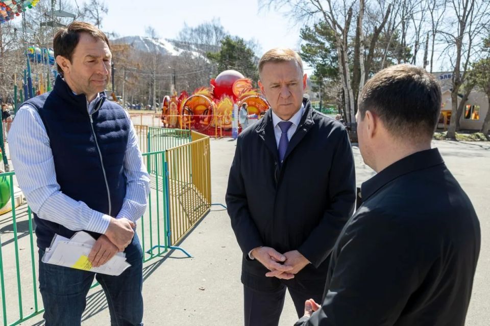 Мэр Сергей Надсадин оценил готовность парка им. Гагарина к летнему сезону