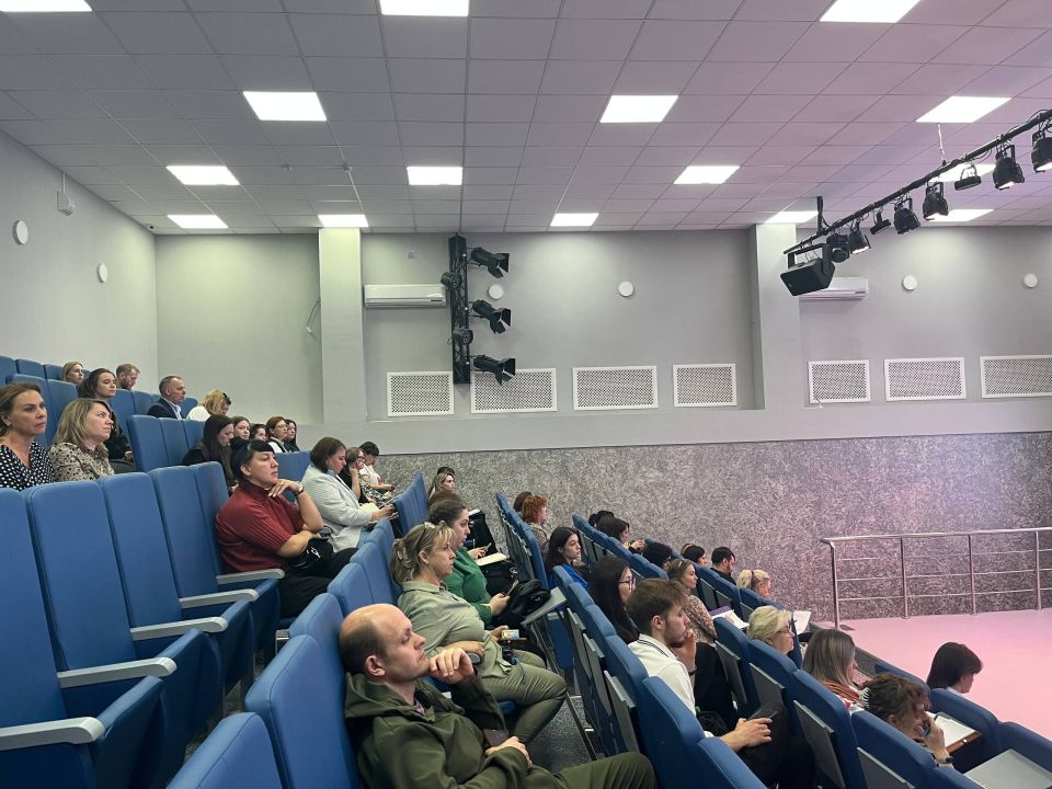 Совещание с начальниками летних оздоровительных лагерей прошло в областном центре Совещание с начальниками летних оздоровительных лагерей прошло в областном центре