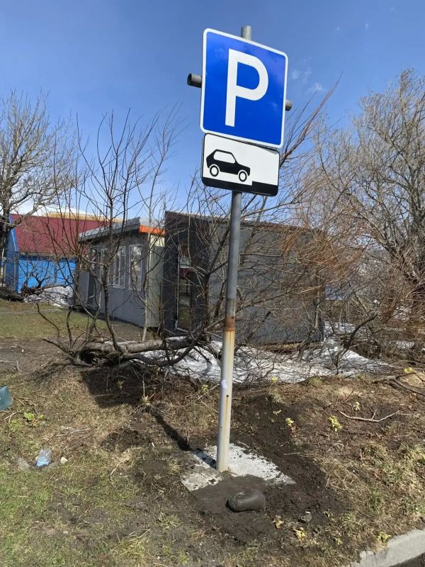 Северо-Курильск восстанавливают после урагана Северо-Курильск восстанавливают после урагана