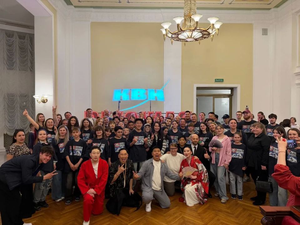 Команда КВН «Сделано на Сахалине» успешно выступила в четвертьфинале Высшей лиги Команда КВН «Сделано на Сахалине» успешно выступила в четвертьфинале Высшей лиги