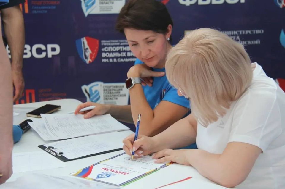 Самого доброго сахалинского спортивного утра Вам желают сахалинские полицейские! Самого доброго сахалинского спортивного утра Вам желают сахалинские полицейские!