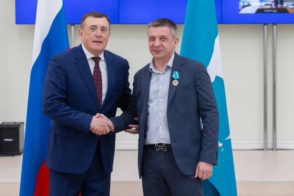 Наталья Захарчук и Александр Дорошенко удостоены медали «Сахалинская область –фронту»