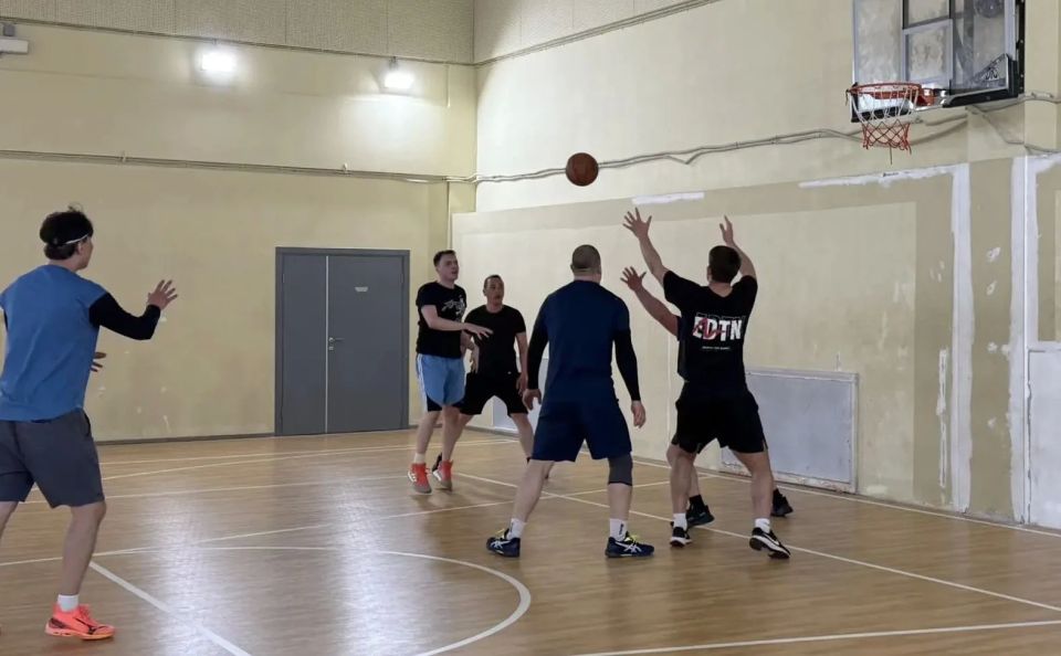 Сахалинские областная Дума и минспорта выиграли этап Спартакиады по баскетболу 3х3 Сахалинские областная Дума и минспорта выиграли этап Спартакиады по баскетболу 3х3