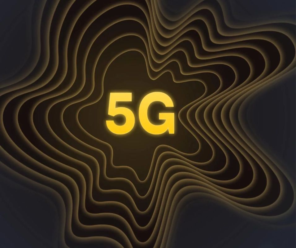 Евгений Попов: Билайн запускает 5G. С 18 мая на смартфонах части абонентов в Москве, Петербурге, Владивостоке, Калининграде, Якутске, Южно-Сахалинске, Петропавловске-Камчатском, Благовещенске, Грозном, Черкесске и Еврейской...