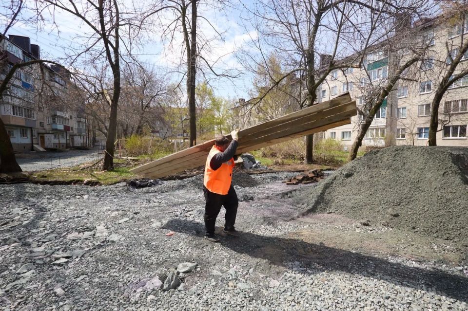 Сергей Надсадин: Приступили к благоустройству городских дворов Сергей Надсадин: Приступили к благоустройству городских дворов