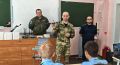 Сотрудники следственного управления СК России по Сахалинской области совместно с представителями общественной организации ветеранов следствия организовали для кадет практическое занятие