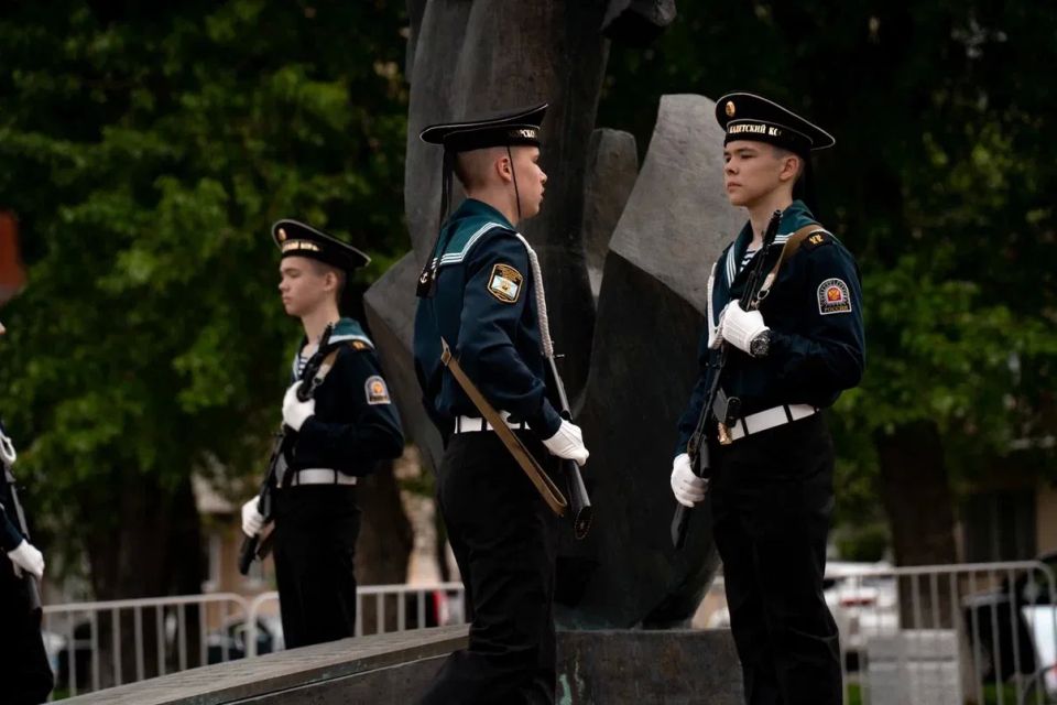 Руководитель регионального отделения Российского военно-исторического общества в Сахалинской области Юрий Филипенко принимает участие в VI методическом семинаре РВИО «Лучшие практики деятельности патриотической и... Руководитель регионального отделения Российского военно-исторического общества в Сахалинской области Юрий Филипенко принимает участие в VI методическом семинаре РВИО «Лучшие практики деятельности патриотической и...
