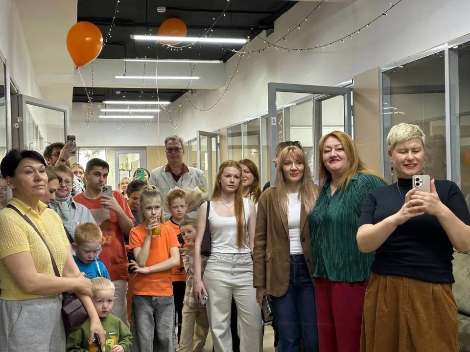 В Южно-Сахалинске открылась солнечная фотовыставка «Рыжие люди»! В Южно-Сахалинске открылась солнечная фотовыставка «Рыжие люди»!