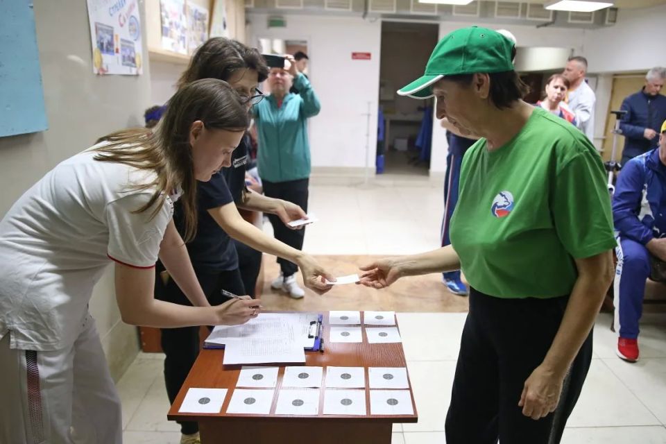 Сахалинцы продолжают борьбу на областном этапе Спартакиады пенсионеров России Сахалинцы продолжают борьбу на областном этапе Спартакиады пенсионеров России