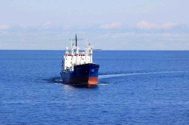На судне в порту Ливадия обнаружено тело старпома
