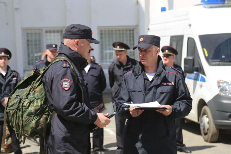 Сотрудники МЧС Сахалина приняли участие в совместном антитеррористическом учении Сотрудники МЧС Сахалина приняли участие в совместном антитеррористическом учении
