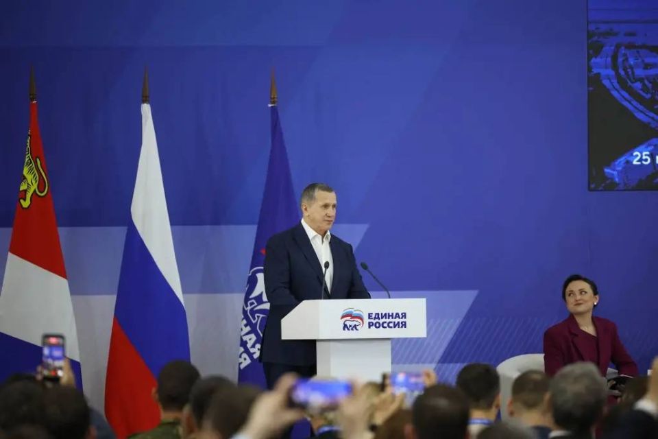 Депутат Александр Гринберг поделился опытом региона на окружном форуме «Есть результат!» во Владивостоке