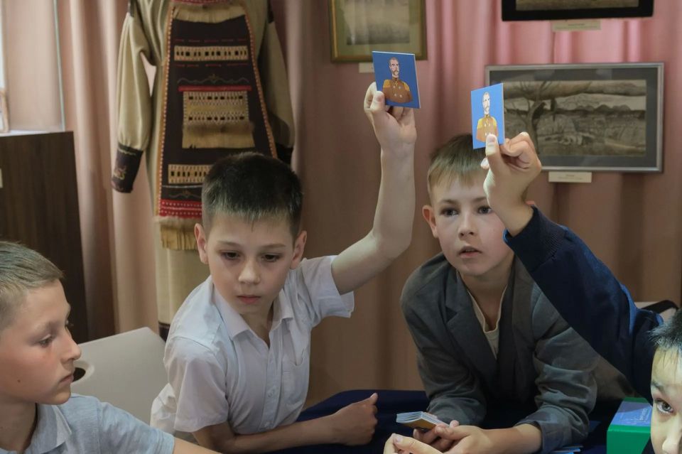 Краеведческий музей презентовал новую серию сувенирной продукции Краеведческий музей презентовал новую серию сувенирной продукции