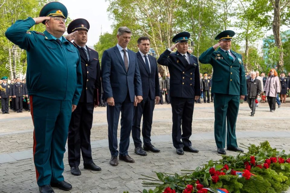 Сергей Надсадин: Свой профессиональный праздник отмечают сотрудники пограничной службы Сергей Надсадин: Свой профессиональный праздник отмечают сотрудники пограничной службы