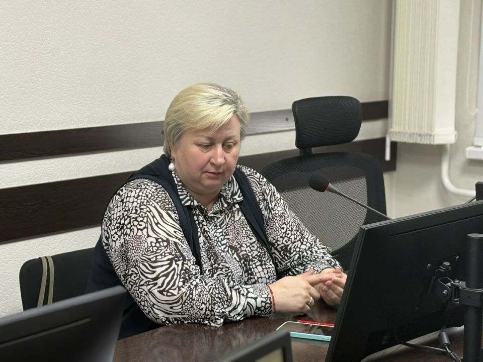 Сахалинские работодатели и представители УМВД обсудили актуальные вопросы миграционного законодательства Сахалинские работодатели и представители УМВД обсудили актуальные вопросы миграционного законодательства