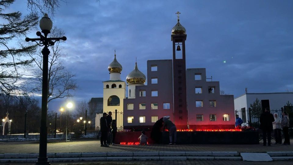 Жители Сахалина и Курил вспомнили одну из самых печальных страниц в истории региона - разрушительное землетрясение в Нефтегорске Жители Сахалина и Курил вспомнили одну из самых печальных страниц в истории региона - разрушительное землетрясение в Нефтегорске